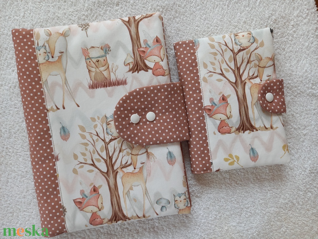 Erdei állatos Pelenkatáska, pelenkázótáska és Egészségügyi kiskönyv borító szett - baba - mama - pelenkázó, babafürdető kellékek - pelenkázó neszeszer, pelenkatartó - Meska.hu