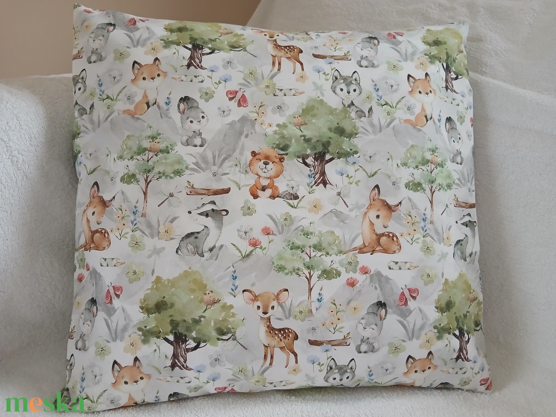 Erdő lakói párna (40 x 40 cm ) - baba - mama - babaszoba dekoráció - gyerek díszpárna - Meska.hu