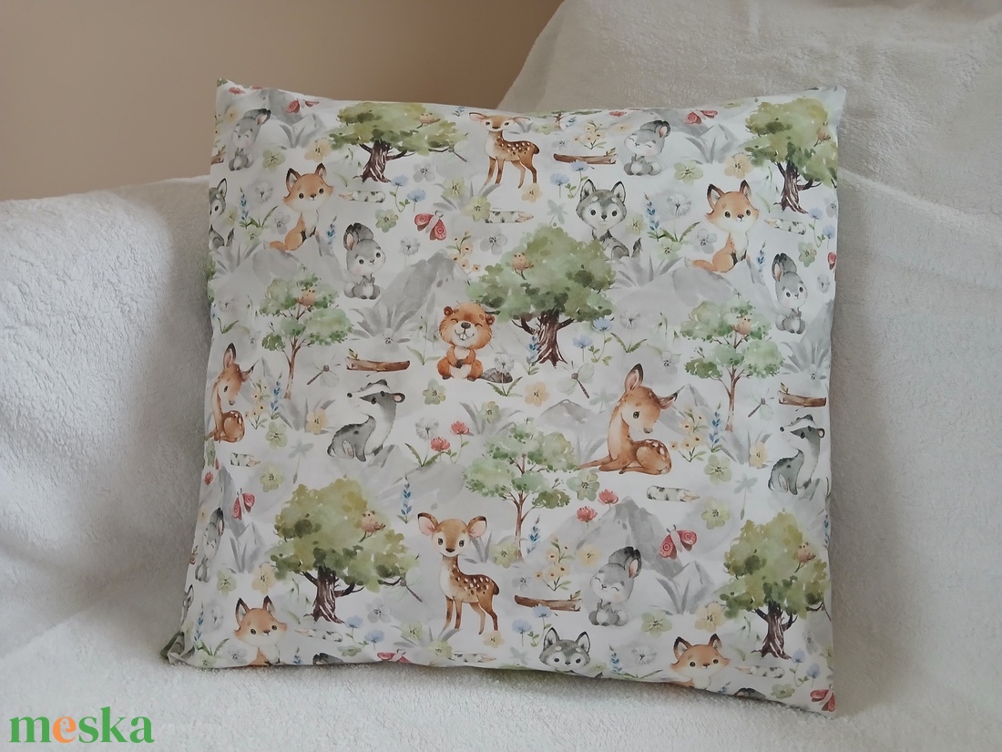 Erdő lakói párna (40 x 40 cm ) - baba - mama - babaszoba dekoráció - gyerek díszpárna - Meska.hu
