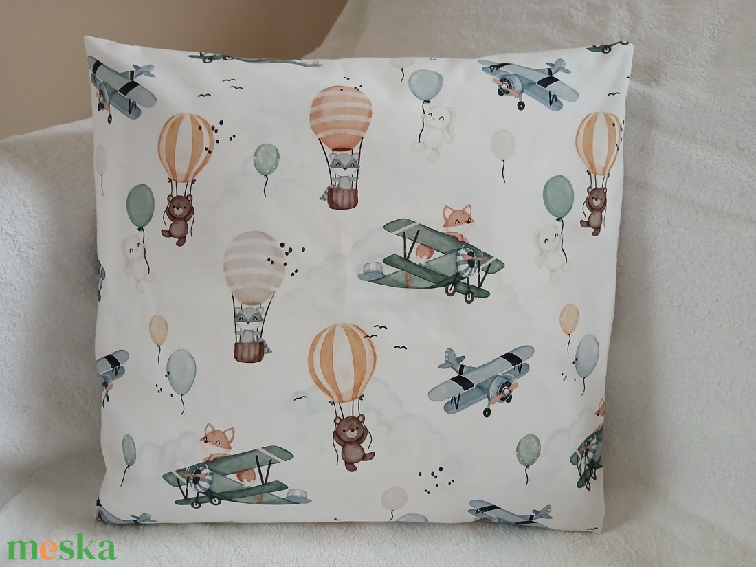 Repülőn utazó róka párna (40 x 40 cm ) - baba - mama - babaszoba dekoráció - gyerek díszpárna - Meska.hu