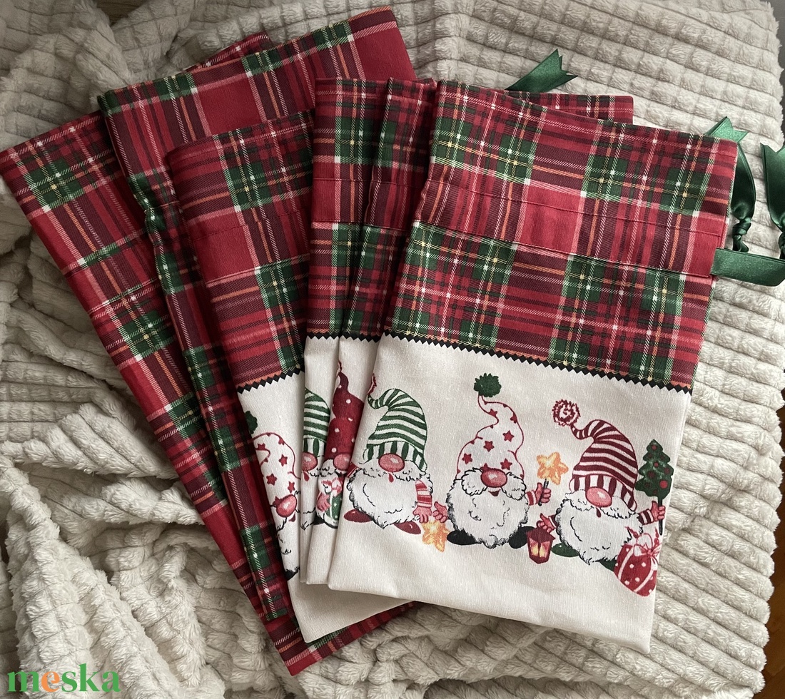 Manómintás kockás mikulászsák - karácsony - mikulás - mikulás zsák - Meska.hu