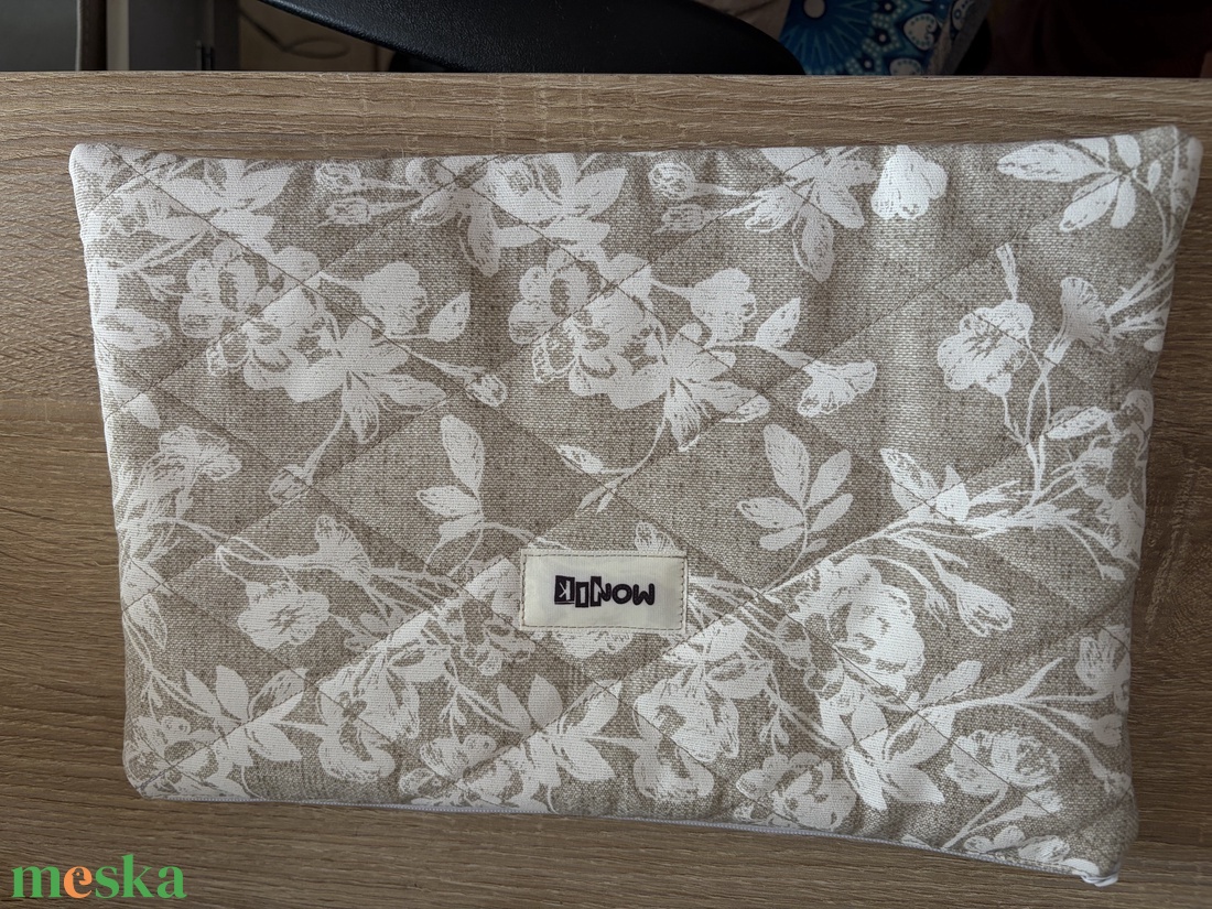 Tablett/könyvtartó tok virágmintás - táska & tok - ebook & tablet tok - Meska.hu