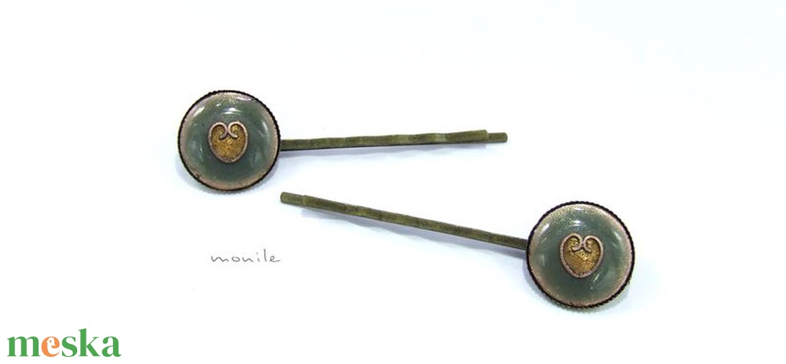 Szíves pisztáciazöld tűzzománc hajcsat - ruha & divat - hajdísz & hajcsat - hajcsat & hajtű - Meska.hu