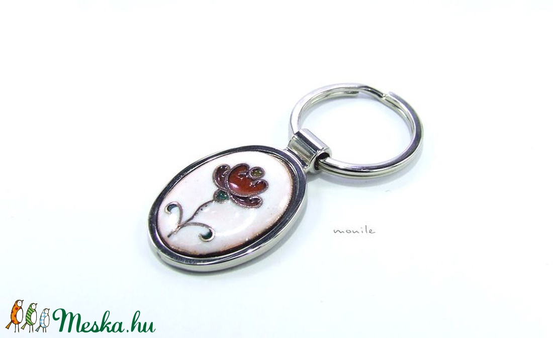 Virágos fehér-piros tűzzománc kulcstartó - táska & tok - kulcstartó & táskadísz - kulcstartó - Meska.hu