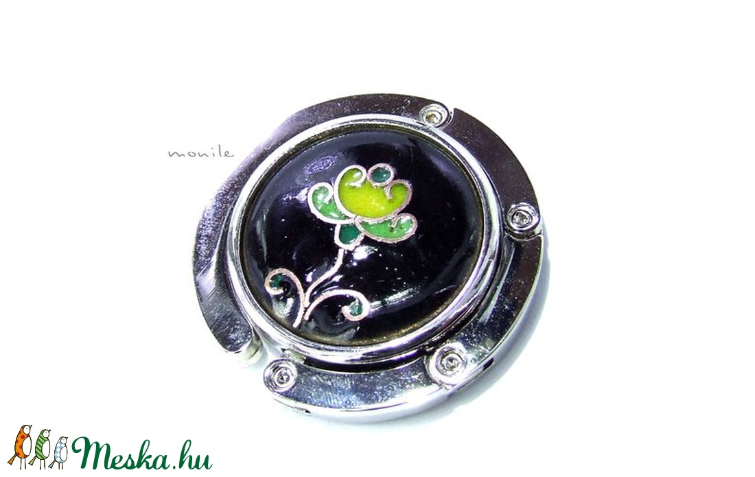 Virágos fekete-zöld tűzzománc táskatartó - táska & tok - kulcstartó & táskadísz - táskaakasztó - Meska.hu