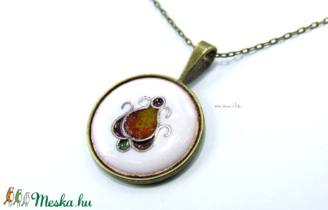 Virágos fehér-narancs tűzzománc nyaklánc - ékszer - nyaklánc - medálos nyaklánc - Meska.hu