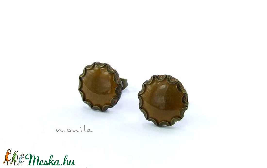 Mustársárga tűzzománc bedugós fülbevaló hullámos széllel - ékszer - fülbevaló - pötty fülbevaló - Meska.hu