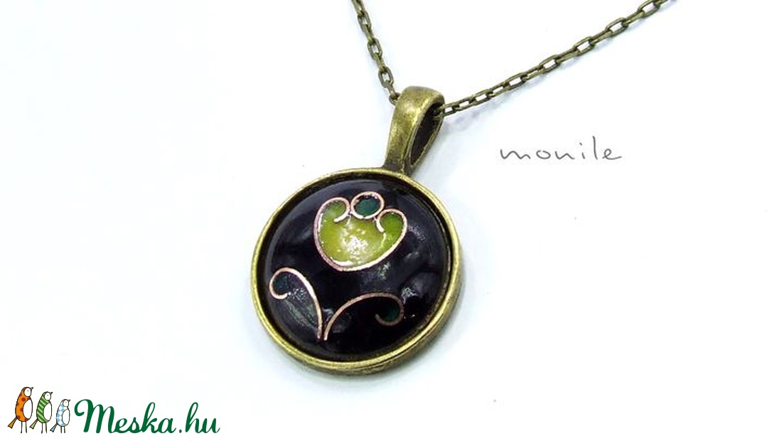 Virágos fekete-zöld tűzzománc nyaklánc - ékszer - nyaklánc - medálos nyaklánc - Meska.hu