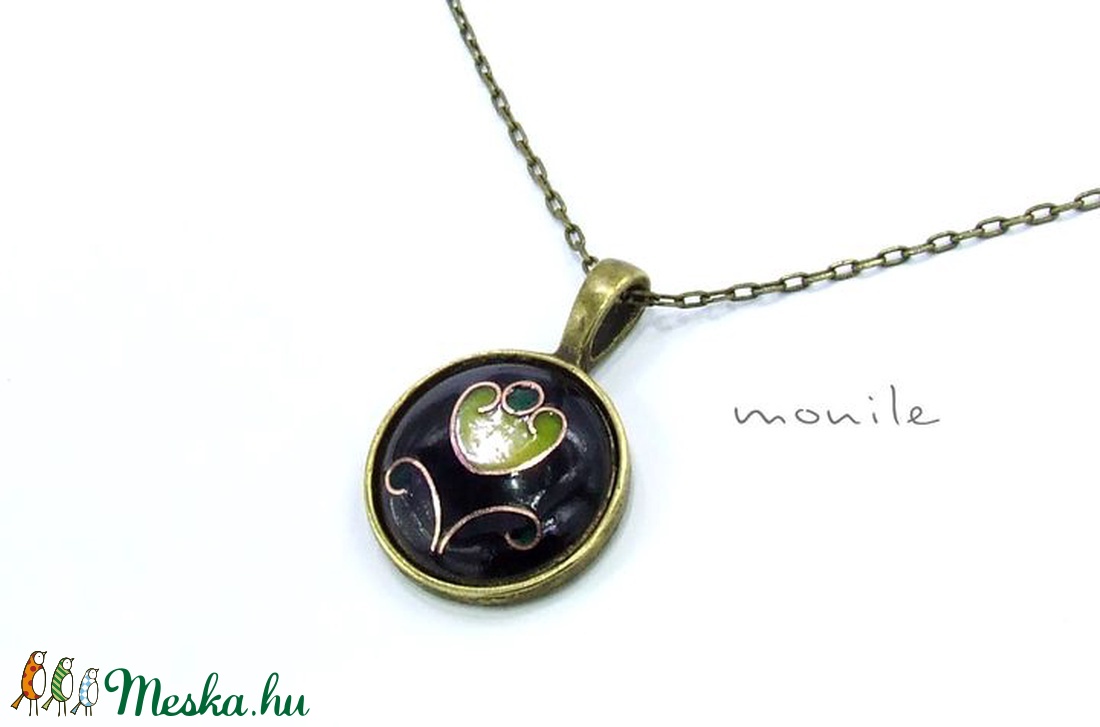 Virágos fekete-zöld tűzzománc nyaklánc - ékszer - nyaklánc - medálos nyaklánc - Meska.hu
