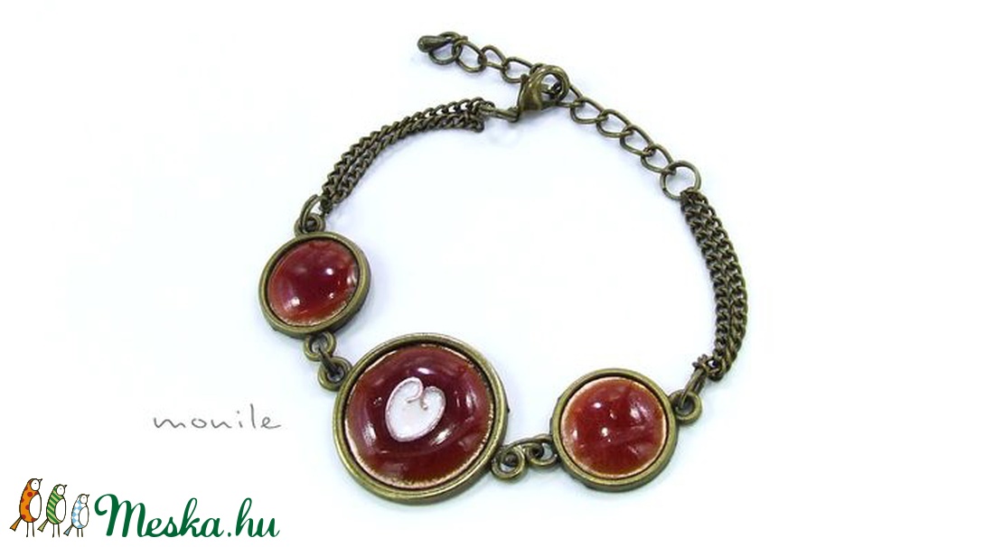 Szíves bordó-fehér tűzzománc karkötő -  - Meska.hu