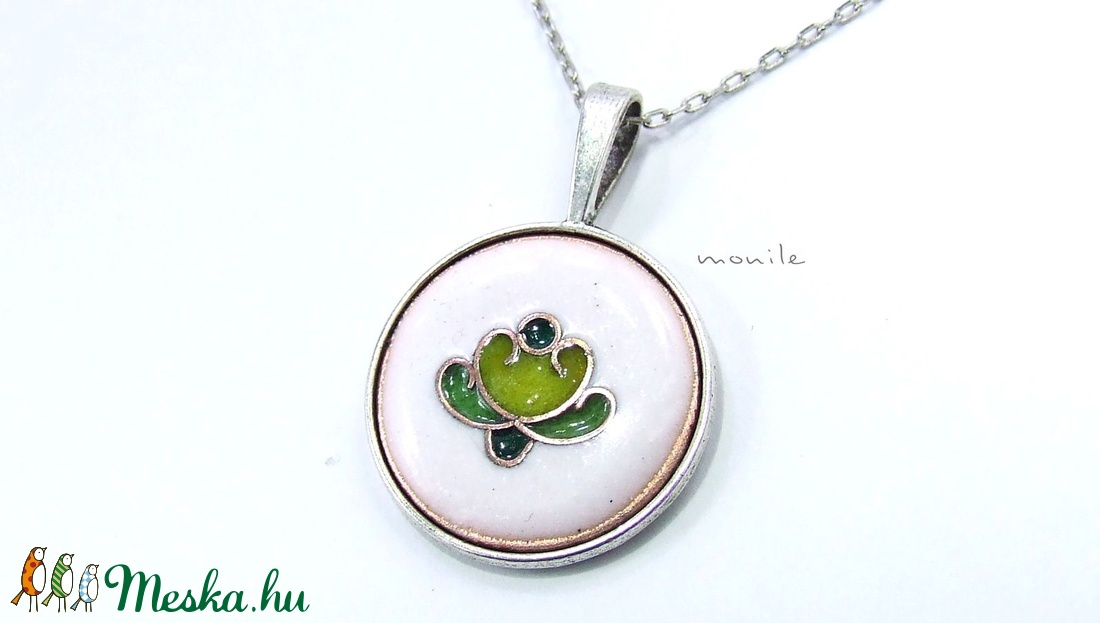 Virágos fehér-zöld tűzzománc nyaklánc - ékszer - nyaklánc - medálos nyaklánc - Meska.hu