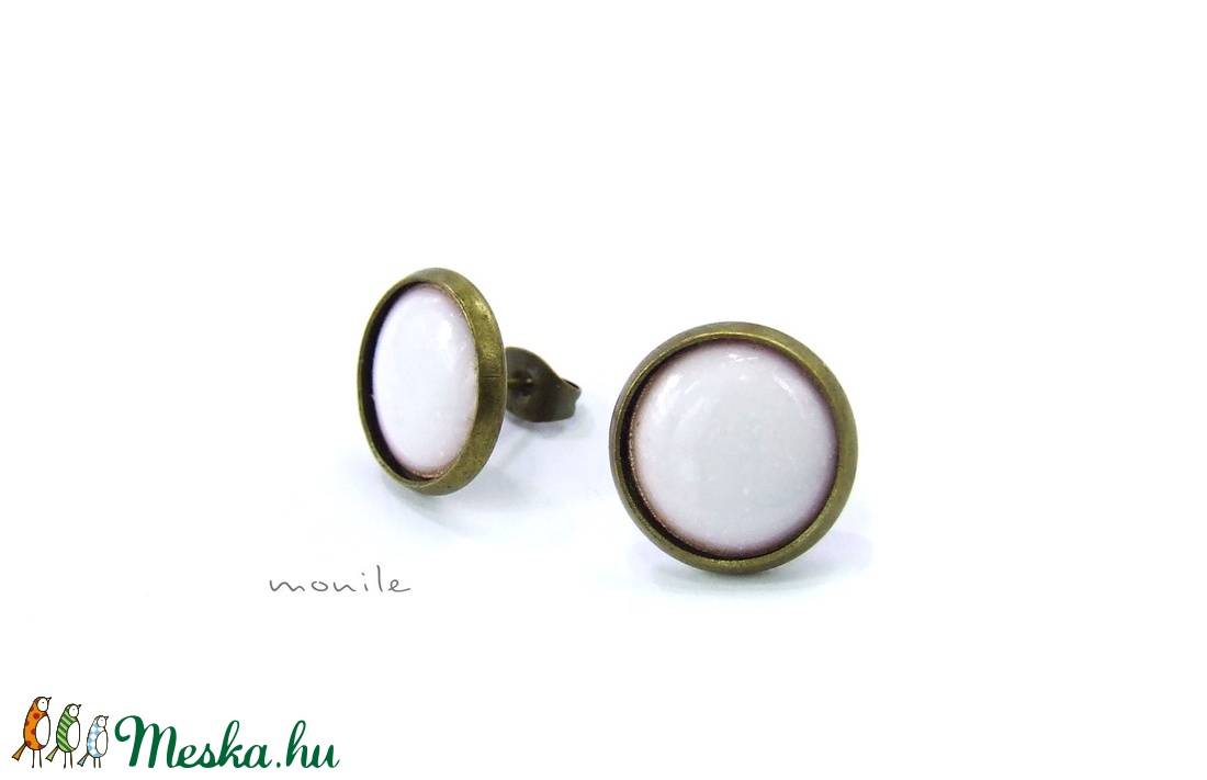 Fehér tűzzománc bedugós fülbevaló -  - Meska.hu