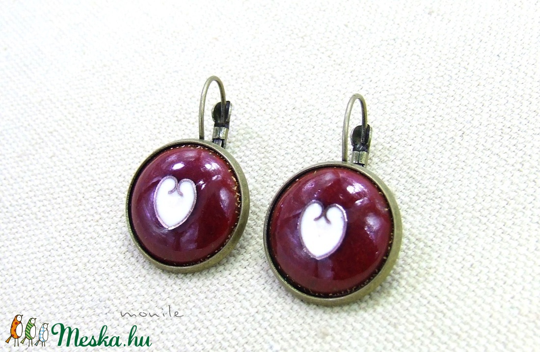 Szives bordó-fehér tűzzománc fülbevaló -  - Meska.hu