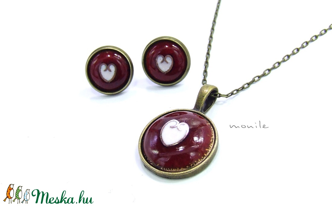 Bedugós tűzzománc fülbevaló - szíves bordó-fehér -  - Meska.hu