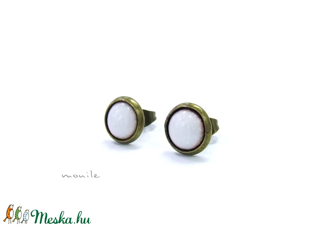 Fehér tűzzománc bedugós fülbevaló -  - Meska.hu