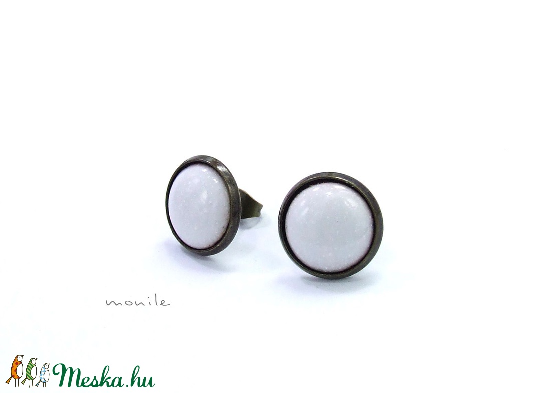 Fehér tűzzománc bedugós fülbevaló -  - Meska.hu