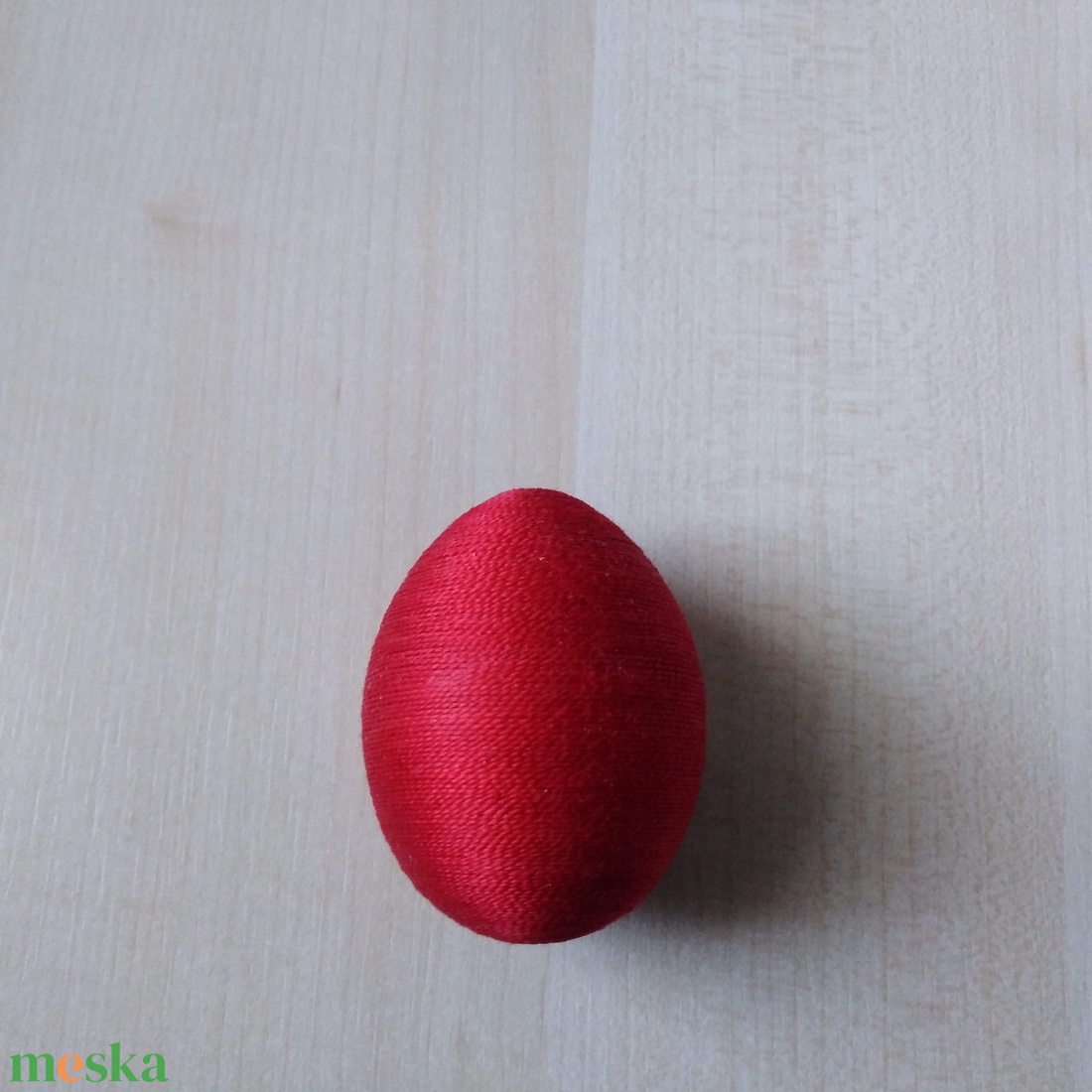 Hímzőfonallal díszített tojások - otthon & életmód - dekoráció - asztal és polc dekoráció - asztaldísz - Meska.hu