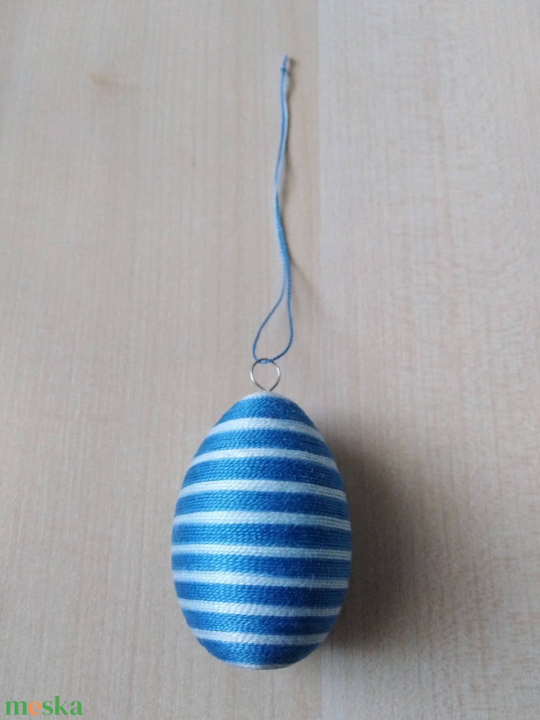 Hímzőfonallal díszített tojások - otthon & életmód - dekoráció - asztal és polc dekoráció - asztaldísz - Meska.hu