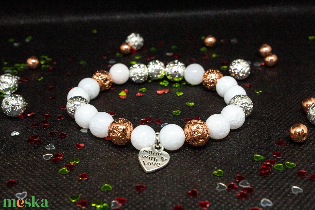 Tejkvarcból készült ásványkarkötő - ékszer - karkötő - gyöngyös karkötő - Meska.hu