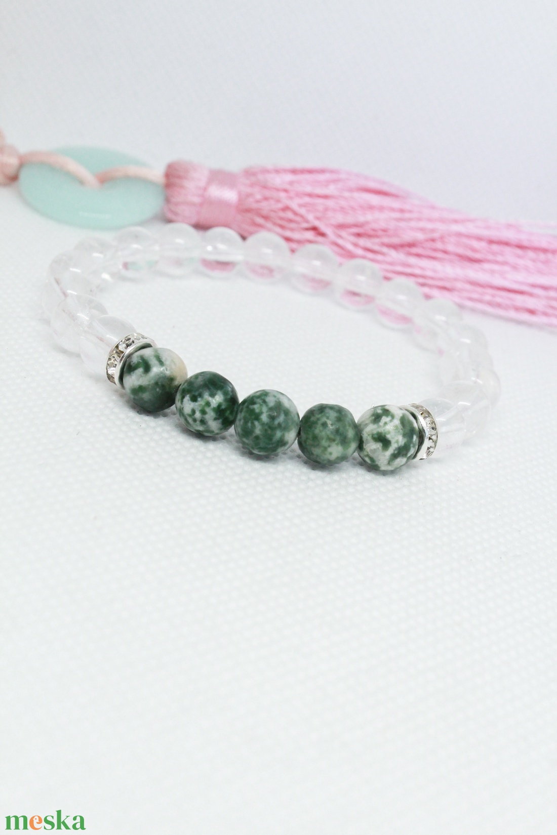 Zöld pöttyös jáde karkötő - ékszer - karkötő - gyöngyös karkötő - Meska.hu