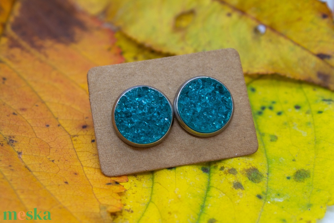 Berlin cabochon fülbevaló - ékszer - fülbevaló - pötty fülbevaló - Meska.hu Berlin cabochon fülbevaló - ékszer - fülbevaló - pötty fülbevaló - Meska.hu