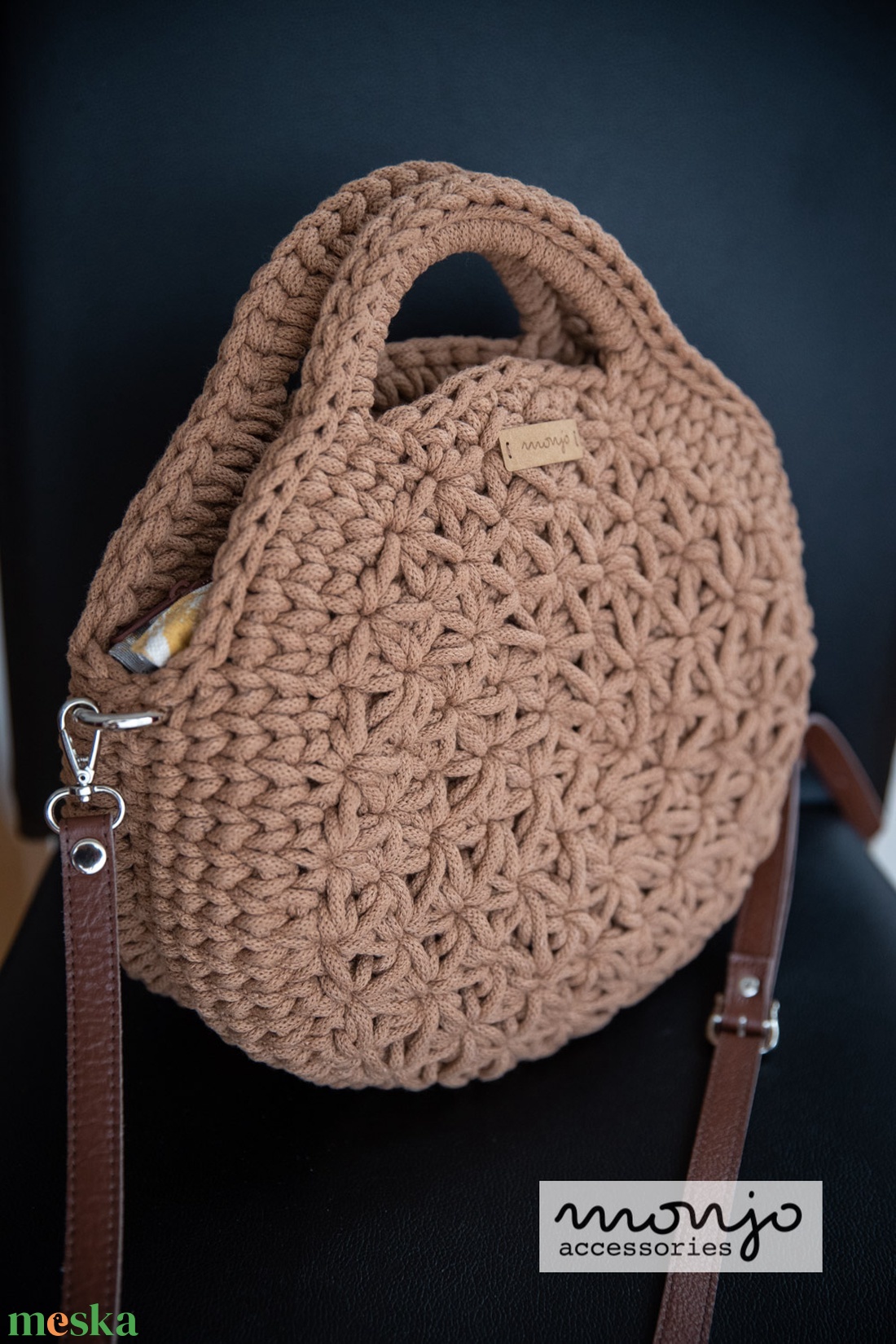 �Bella horgolt kézi- és crossbody táska - táska & tok - kézitáska & válltáska - vállon átvethető táska - Meska.hu