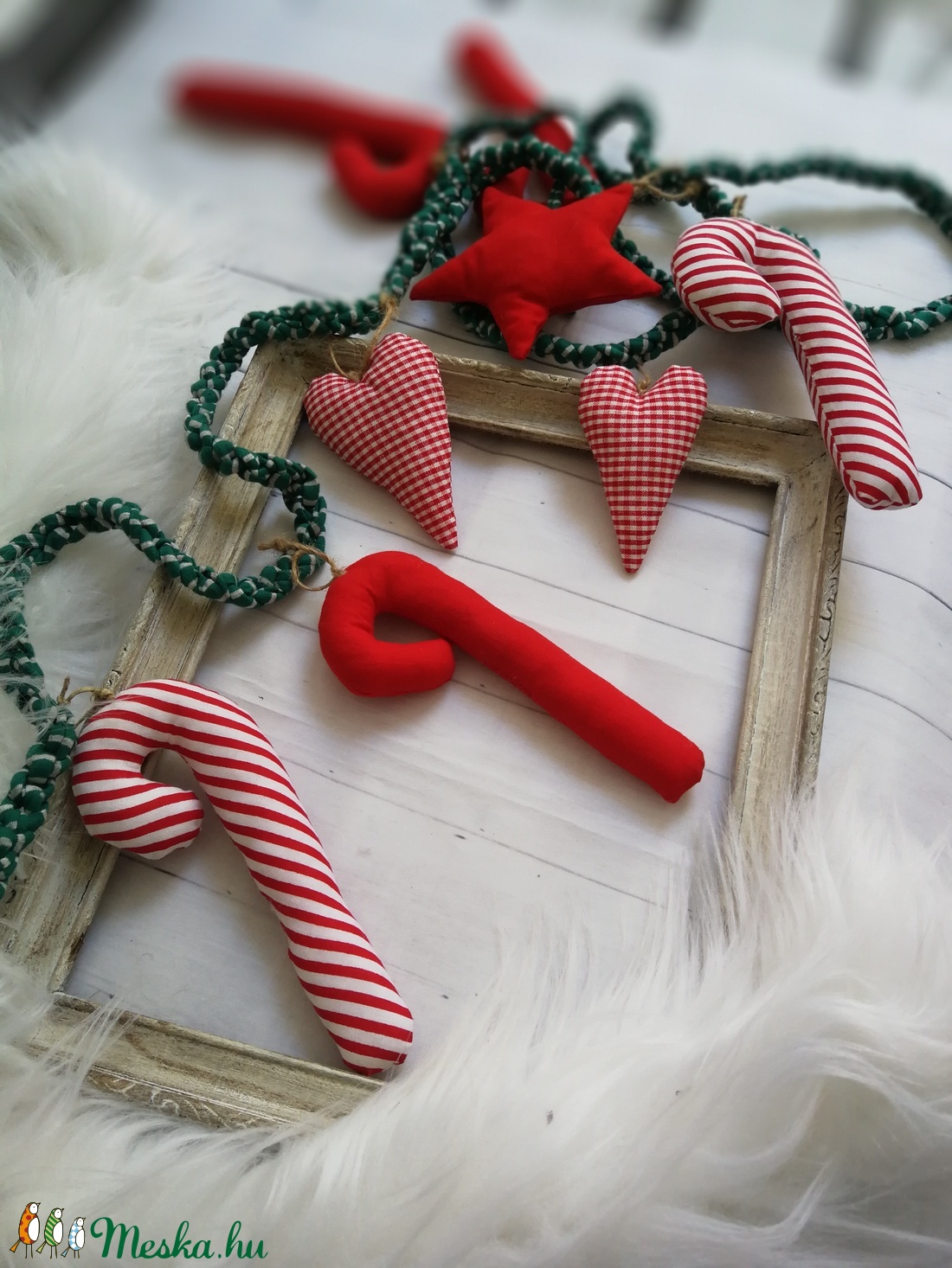 Karácsonyi girland dekoráció - karácsony - adventi díszek - adventi gyertyadíszek és koszorúdíszek - Meska.hu Karácsonyi girland dekoráció - karácsony - adventi díszek - adventi gyertyadíszek és koszorúdíszek - Meska.hu