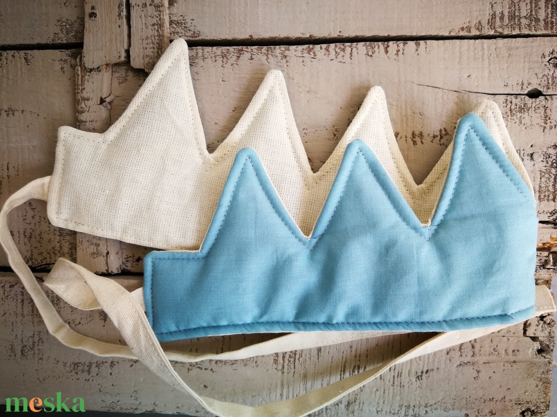 Textil korona, türkizkék fejdísz - LIMITÁLT - játék & sport - szerepjáték - Meska.hu Textil korona, türkizkék fejdísz - LIMITÁLT - játék & sport - szerepjáték - Meska.hu