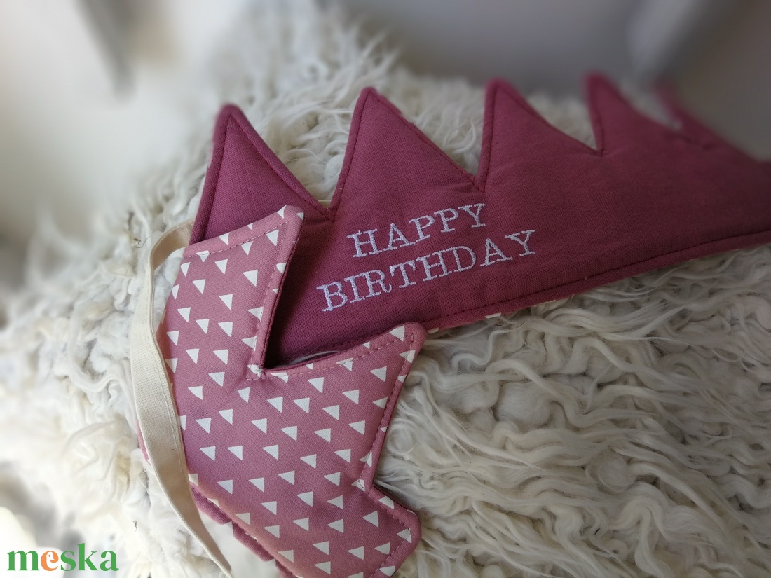 AKCIÓS Textil korona, fejdísz - Happy Birthday - játék & sport - szerepjáték - Meska.hu AKCIÓS Textil korona, fejdísz - Happy Birthday - játék & sport - szerepjáték - Meska.hu