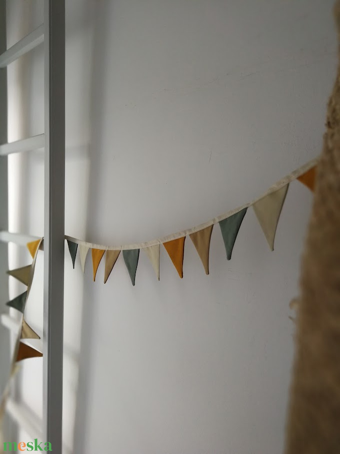 Zászlófüzér, Textil Girland Dekoráció, Babaszoba Dekor, MINI Háromszög Zászló - otthon & életmód - dekoráció - fali és függő dekoráció - girland, zászlófűzér - Meska.hu