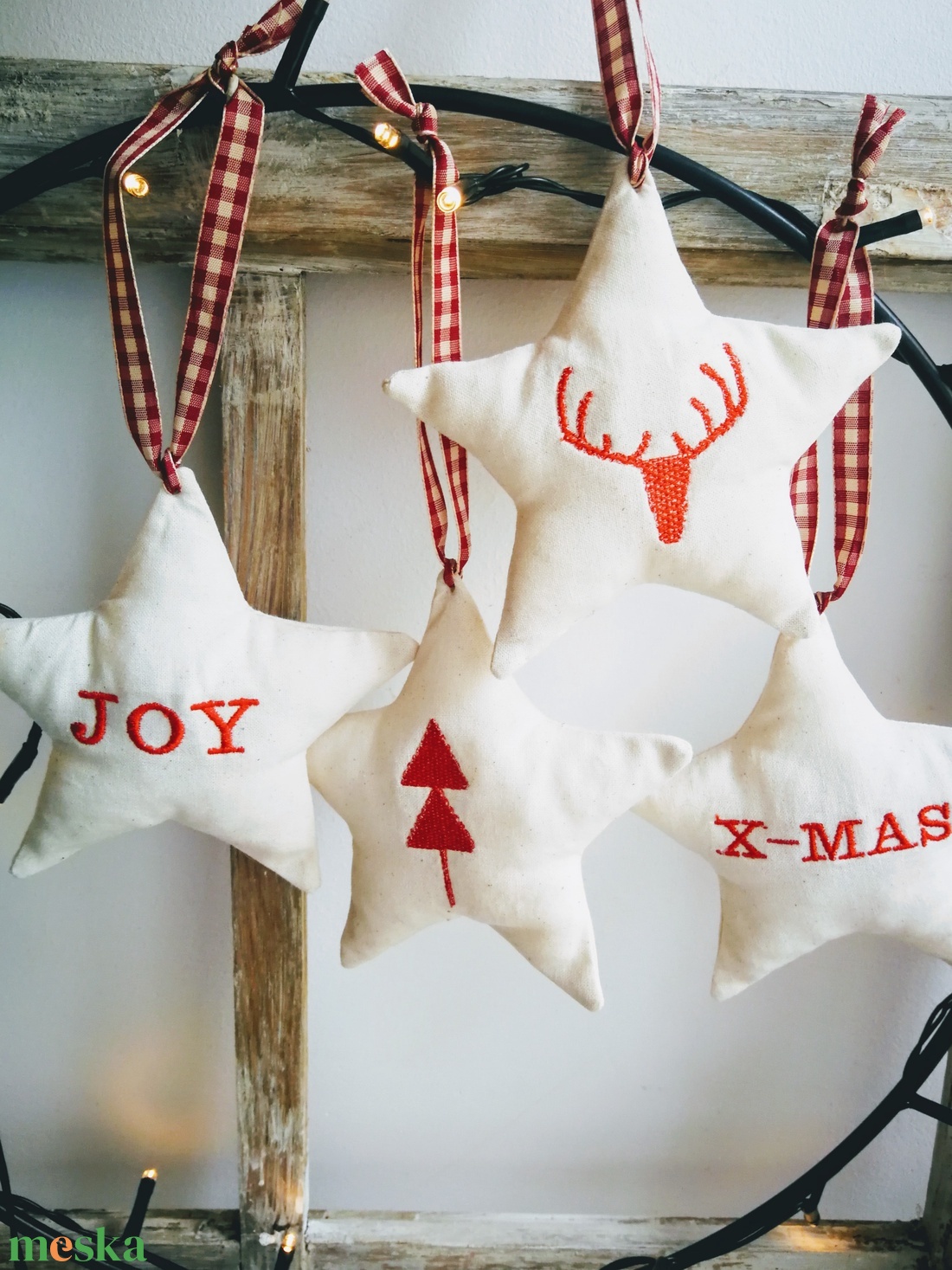 Függődísz dekorációs kiegészítő, csillag - 4 darabos hímzett szett  - karácsony - karácsonyi lakásdekoráció - karácsonyfadíszek - Meska.hu
