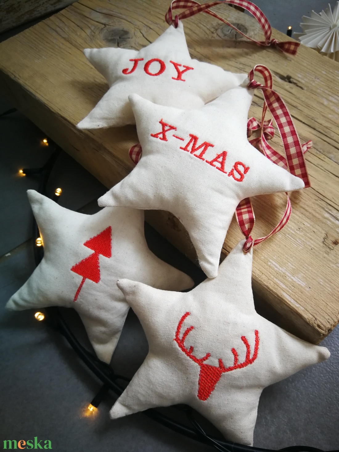 Függődísz dekorációs kiegészítő, csillag - 4 darabos hímzett szett  - karácsony - karácsonyi lakásdekoráció - karácsonyfadíszek - Meska.hu