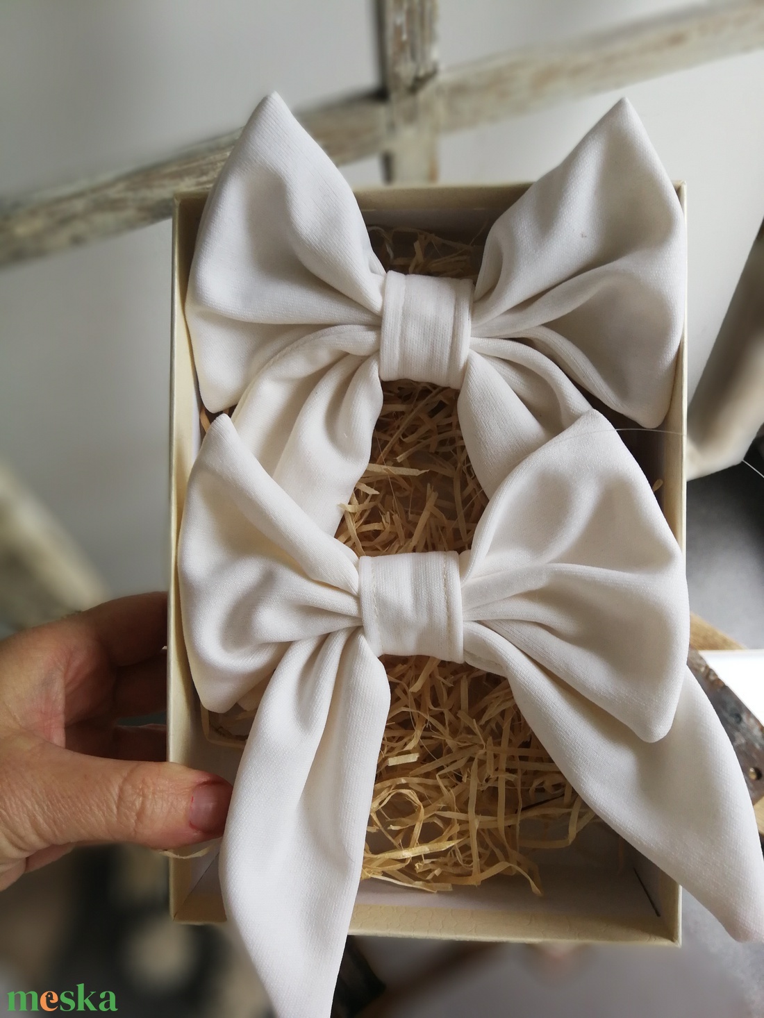 Textil masni dekoráció, fehér - darabáras - karácsony - karácsonyi lakásdekoráció - karácsonyfadíszek - Meska.hu