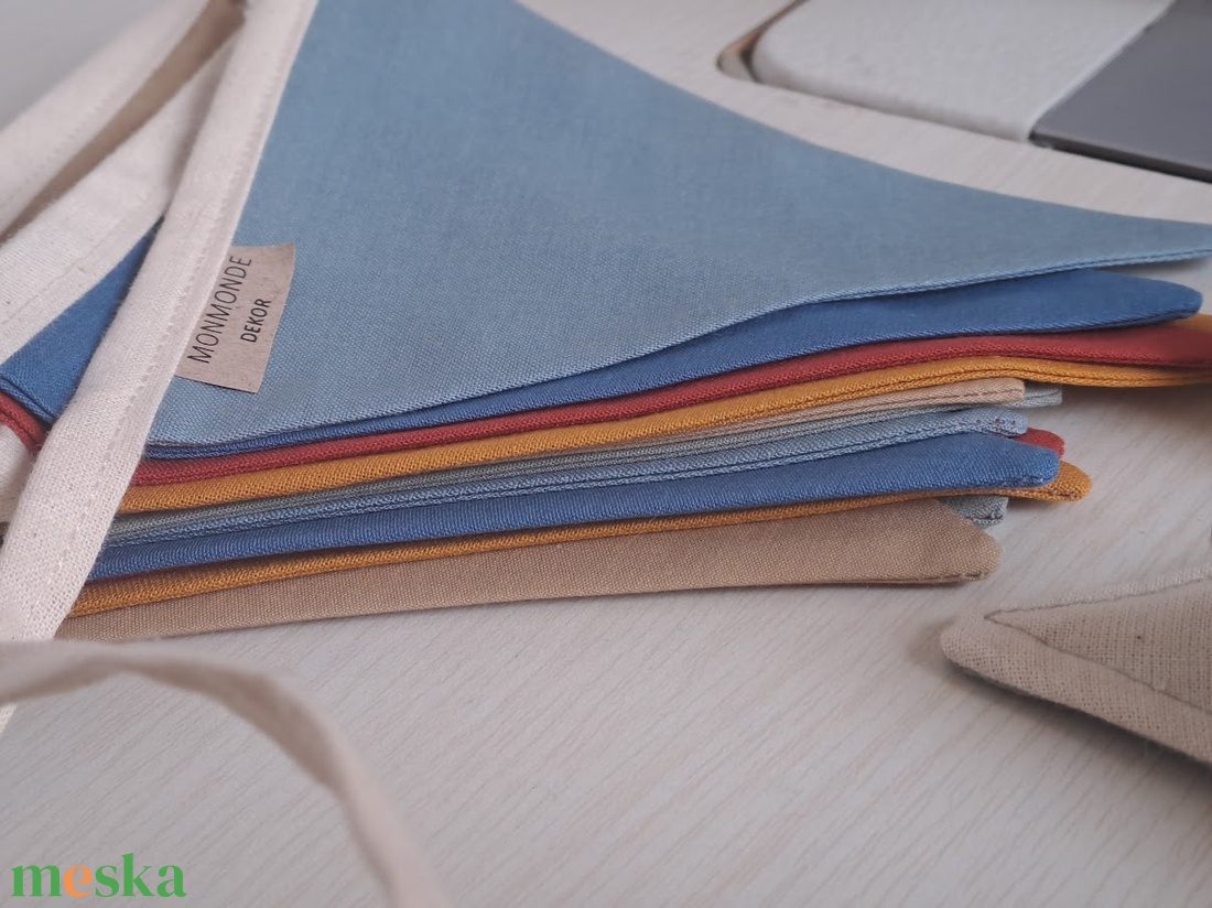 Zászlófüzér, Textil Girland Dekoráció, Babaszoba Dekor, Háromszög Zászló - baba - mama - babaszoba dekoráció - Meska.hu