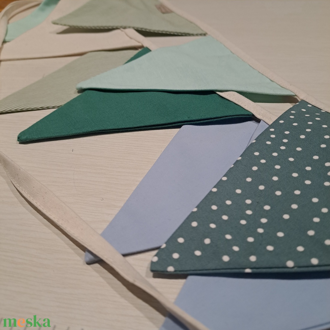 Zászlófüzér, Textil Girland Dekoráció, Babaszoba Dekor, Háromszög Zászló - baba - mama - babaszoba dekoráció - Meska.hu