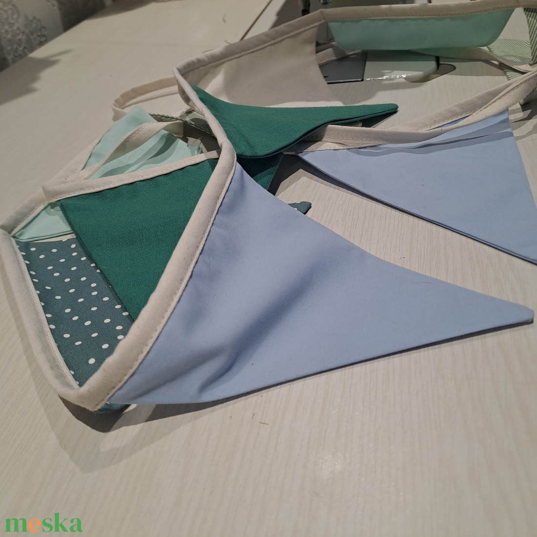 Zászlófüzér, Textil Girland Dekoráció, Babaszoba Dekor, Háromszög Zászló - baba - mama - babaszoba dekoráció - Meska.hu