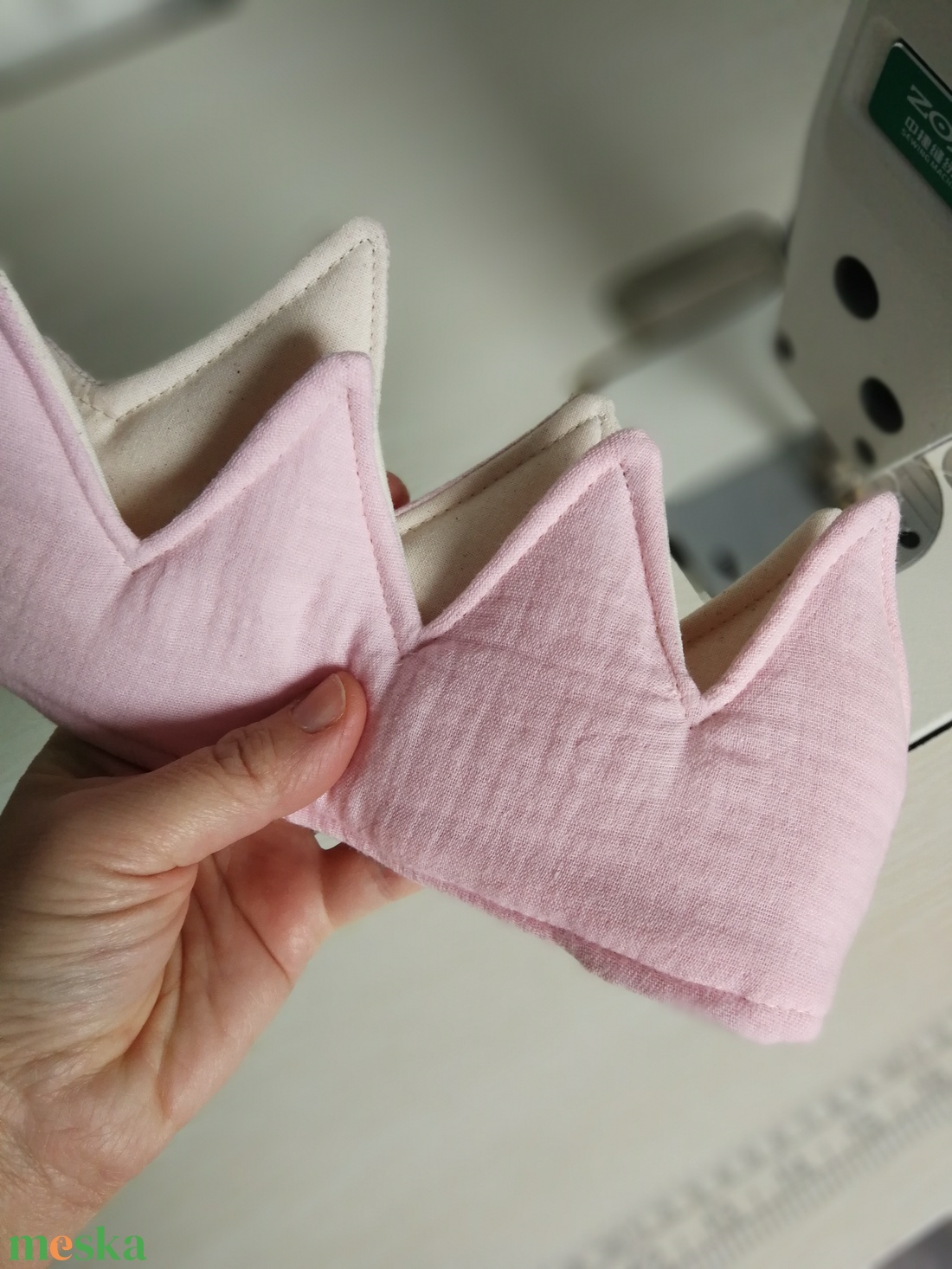 Textil korona, fejdísz LIMITÁLT - rózsaszín, duplagéz anyag - játék & sport - szerepjáték - Meska.hu