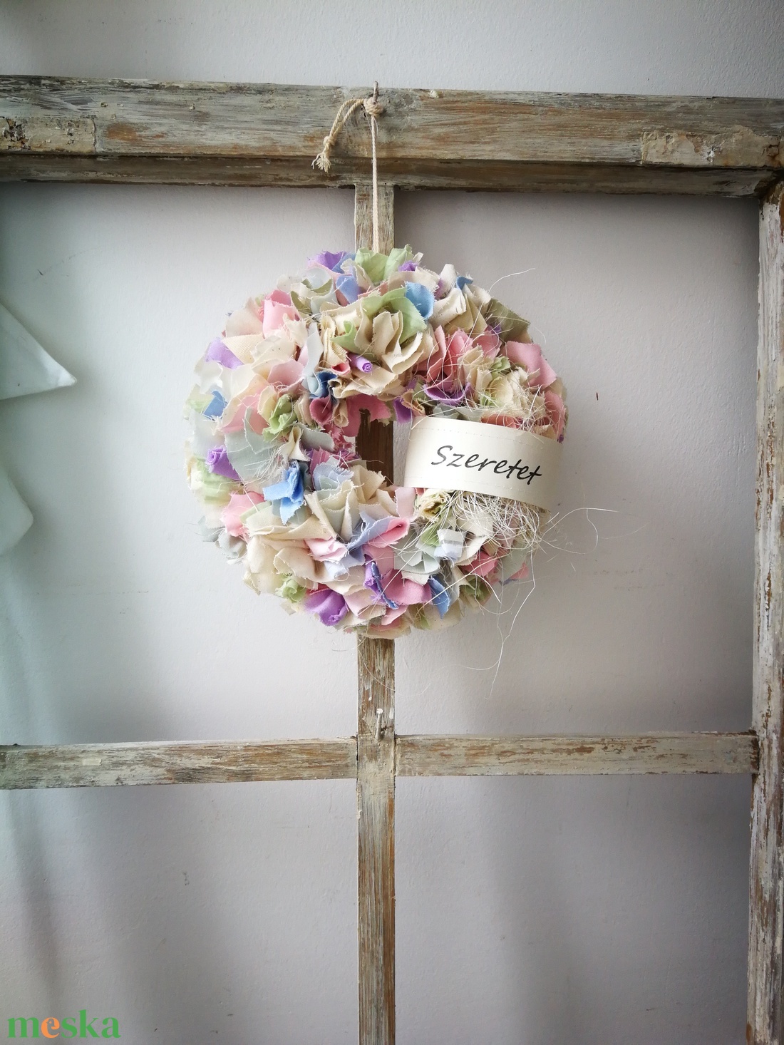 Textilszálas dekoráció, kopogtató, köszönőajándék - 20 cm  - otthon & életmód - dekoráció - ajtó- és ablak dekoráció - ajtódísz & kopogtató - Meska.hu