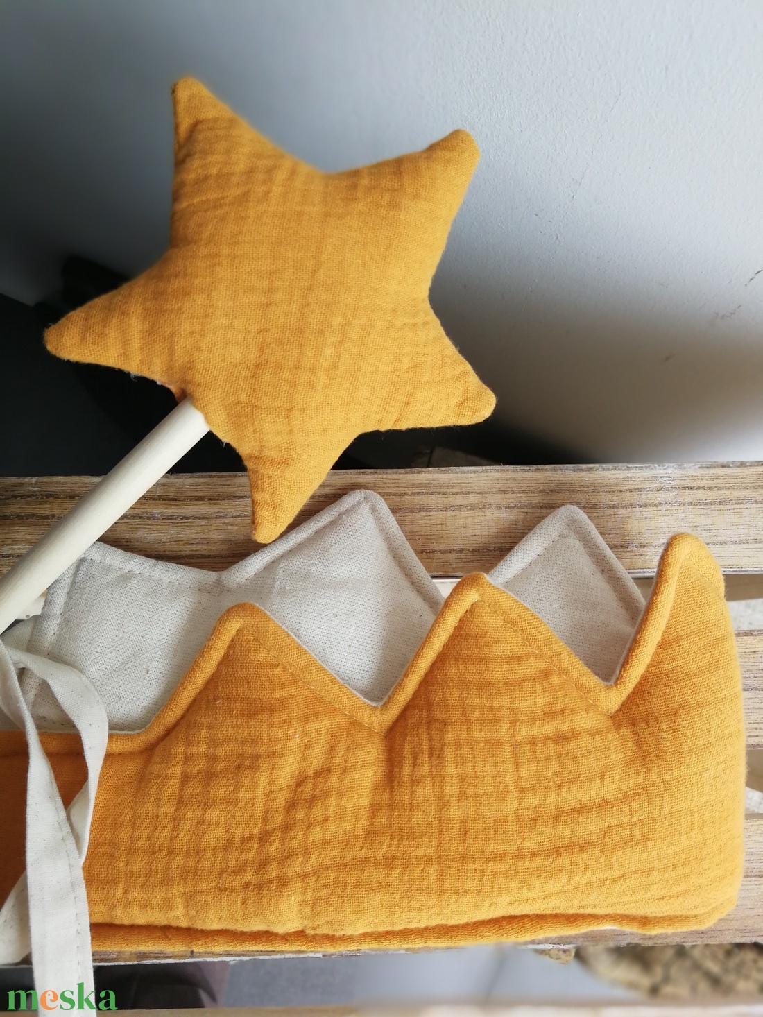 Varázspálcás korona szett � új fazon, mustársárga duplagéz anyag - játék & sport - szerepjáték - Meska.hu