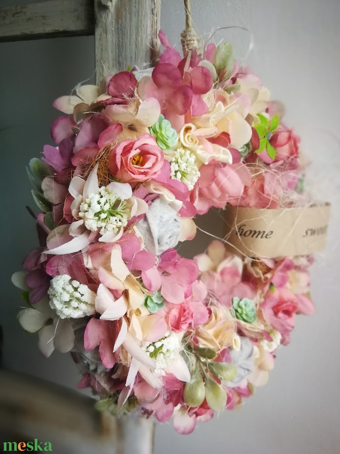 Textilszálas pasztell dekoráció, kopogtató - 25 cm  - otthon & életmód - dekoráció - ajtó- és ablak dekoráció - ajtódísz & kopogtató - Meska.hu