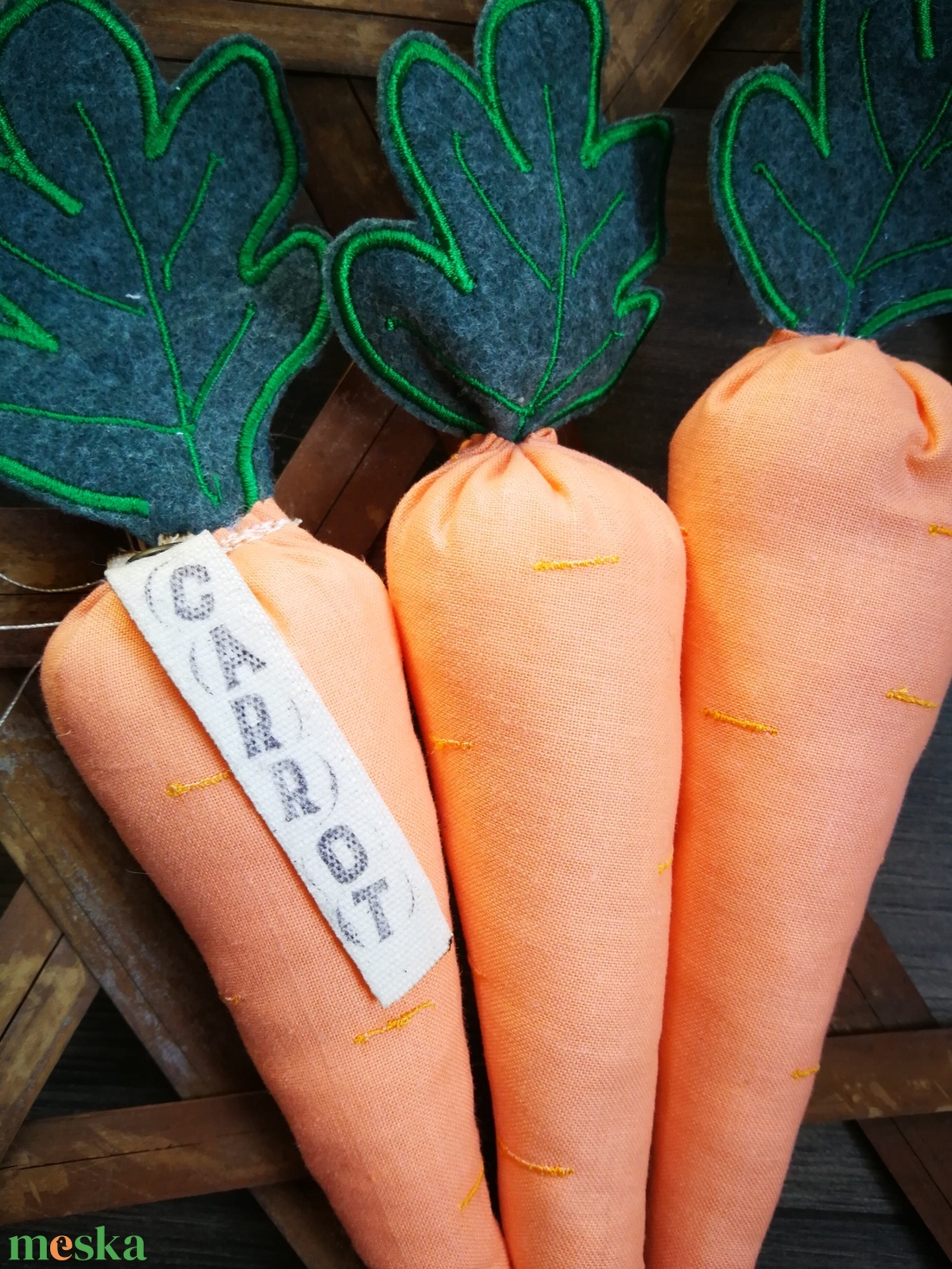 Textil dekorációs szett, Babaszoba kiegészítő, géppel hímzett répa csomag - 3 darabos - ünnepi díszek, dekorációk - húsvéti díszek és dekorációk - húsvéti asztaldíszek - Meska.hu