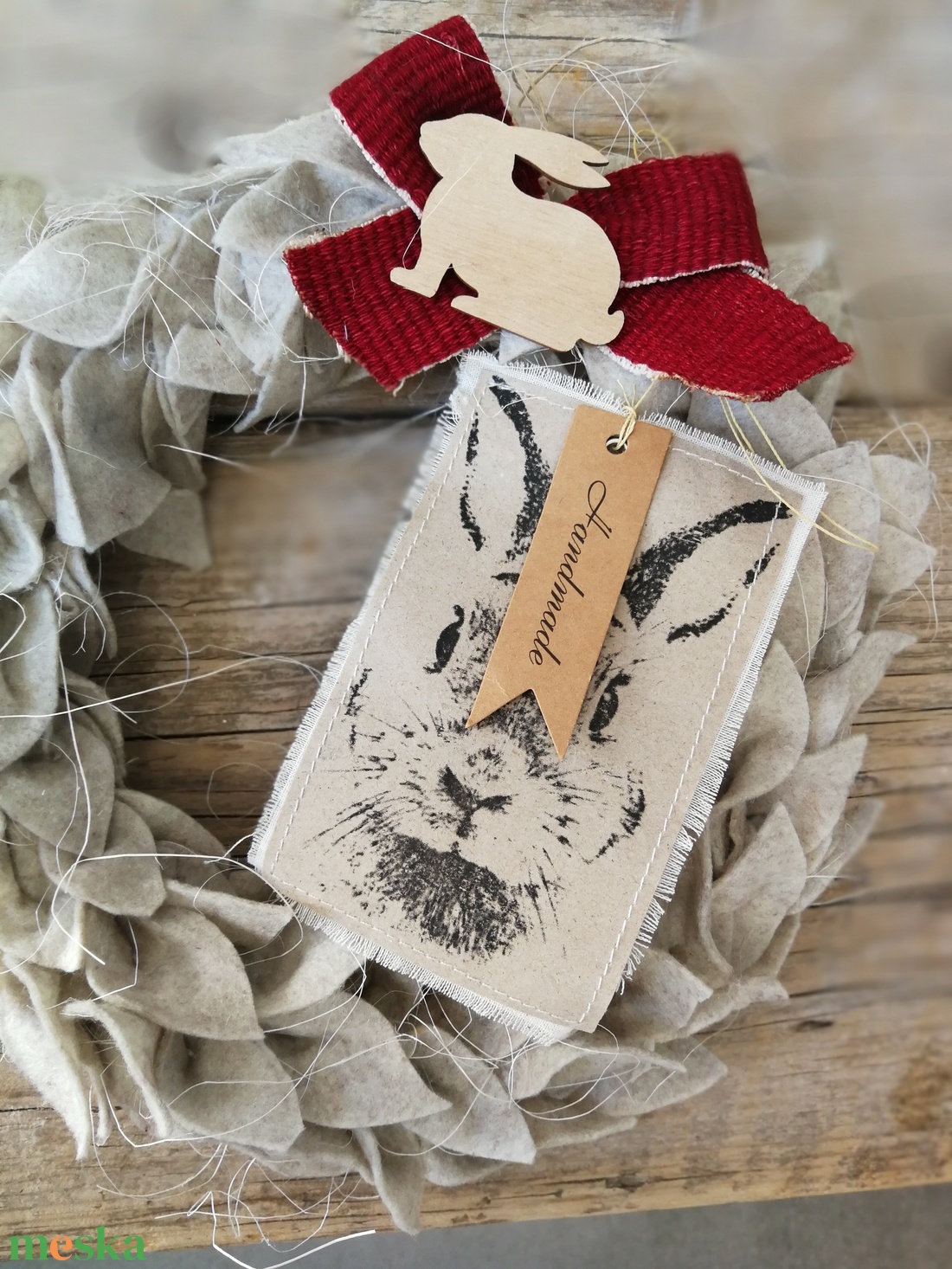 Filc leveles dekoráció, tavaszi nyuszis kopogtó - 22 cm  - ünnepi díszek, dekorációk - húsvéti díszek és dekorációk - húsvéti ajtódísz, kopogtató - Meska.hu