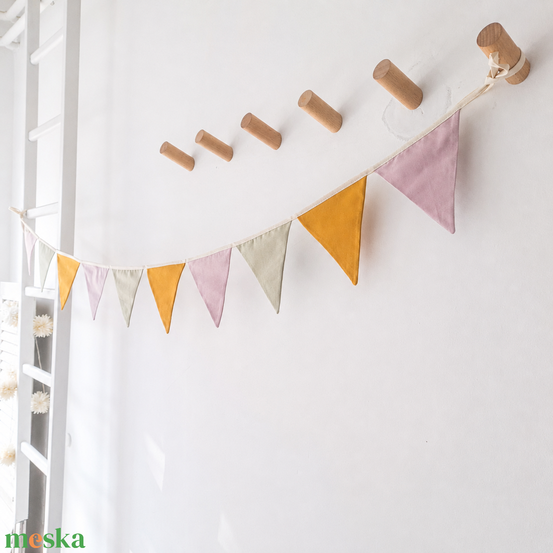 Zászlófüzér, Textil Girland Dekoráció, Babaszoba Dekor, Háromszög zászló  - baba - mama - babaszoba dekoráció - babaszoba füzér, girland  - Meska.hu