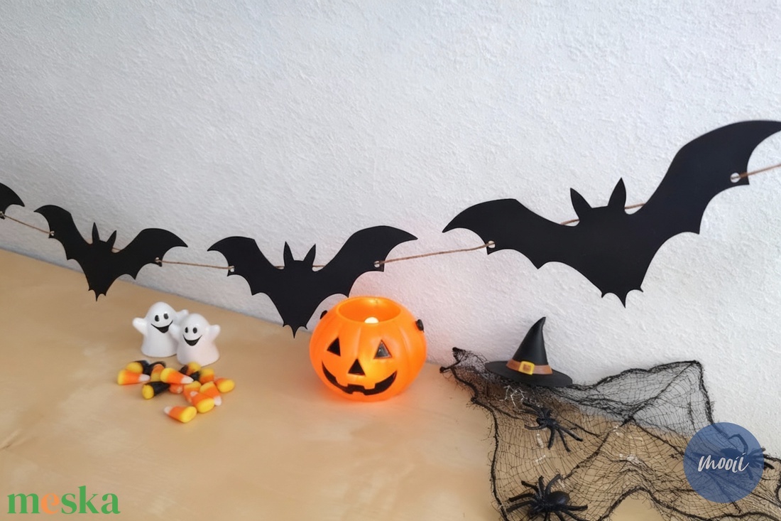 DIY Halloween-i denevéres füzér, csináld magad girland, rémisztően jó papír dekoráció - fekete denevérek - otthon & életmód - dekoráció - halloween - halloweeni dekoráció - Meska.hu DIY Halloween-i denevéres füzér, csináld magad girland, rémisztően jó papír dekoráció - fekete denevérek - otthon & életmód - dekoráció - halloween - halloweeni dekoráció - Meska.hu
