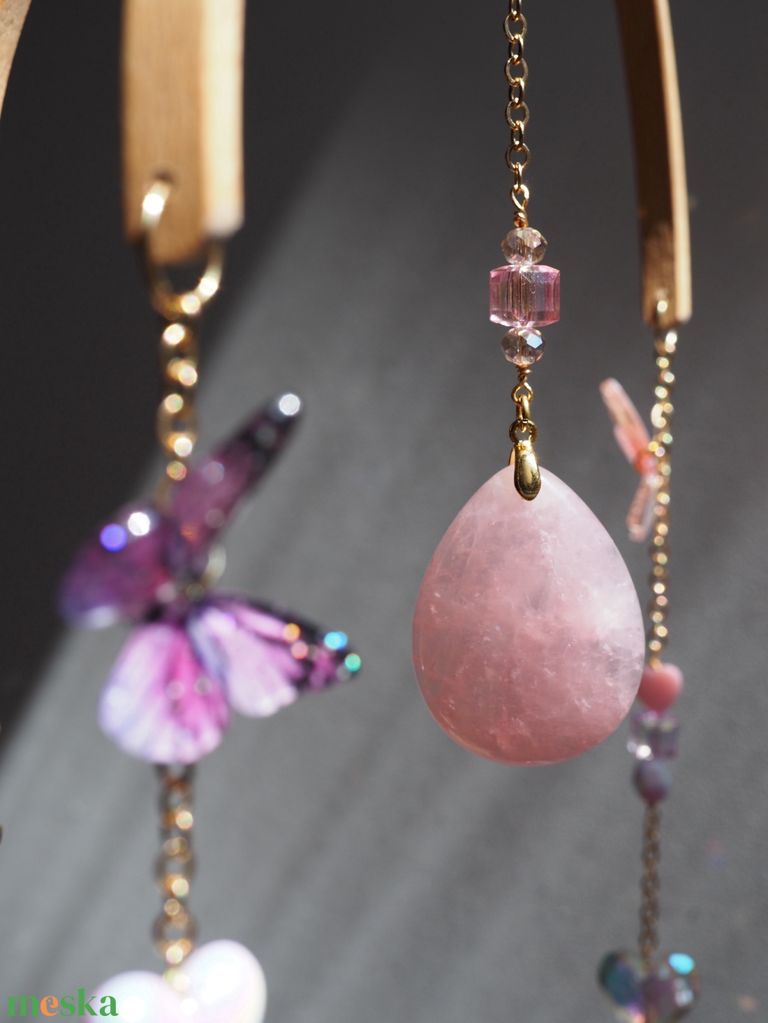 Ásványos baba mobil függő dekor kiságy fölé - lányos baba ajándék - baba - mama - baba játékok - kiságyforgó - Meska.hu