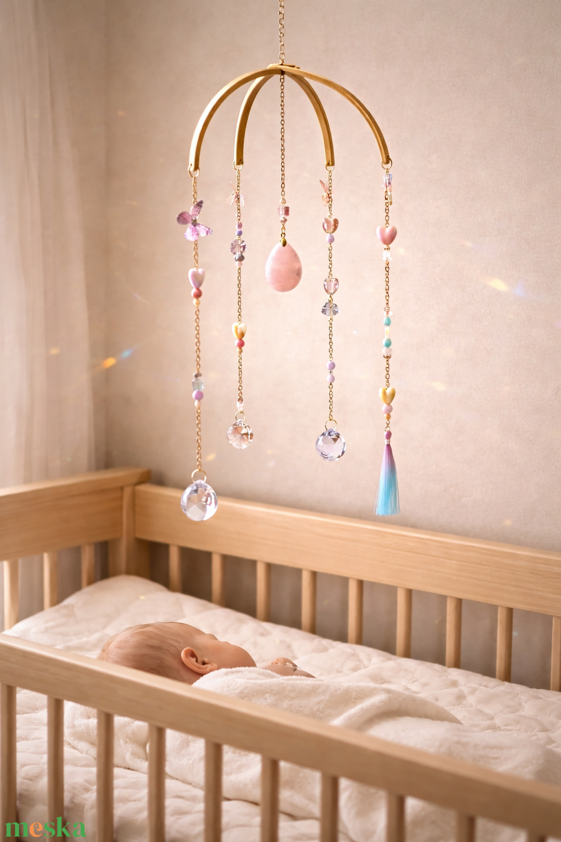 Ásványos baba mobil függő dekor kiságy fölé - lányos baba ajándék - baba - mama - baba játékok - kiságyforgó - Meska.hu