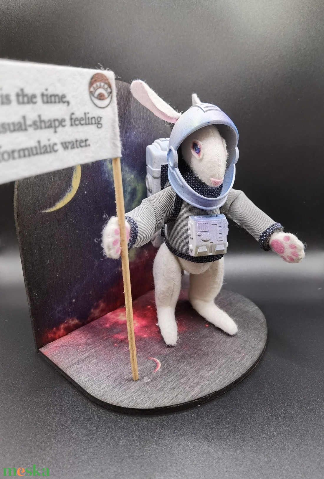 Asztronauta cosplay nyúl figura csillagos háttérrel - játék & sport - bábok - báb készlet - Meska.hu Asztronauta cosplay nyúl figura csillagos háttérrel - játék & sport - bábok - báb készlet - Meska.hu