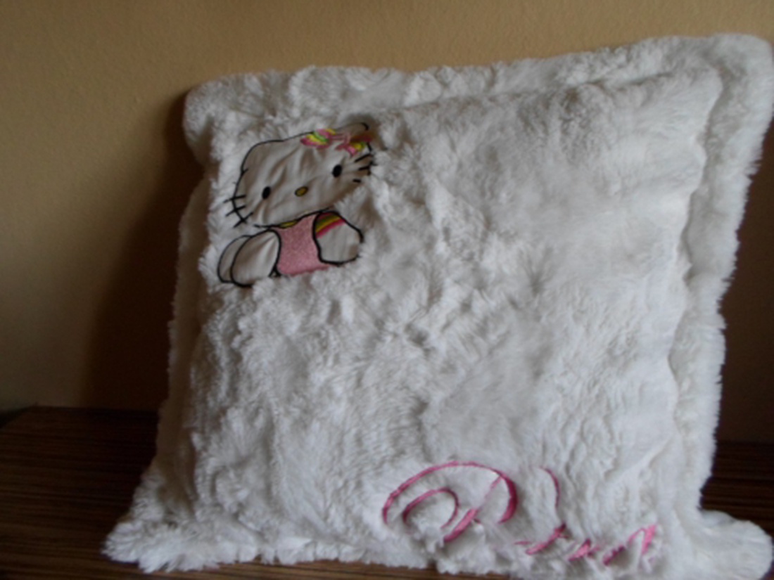 Hello Kitty-s párnahuzat -  - Meska.hu