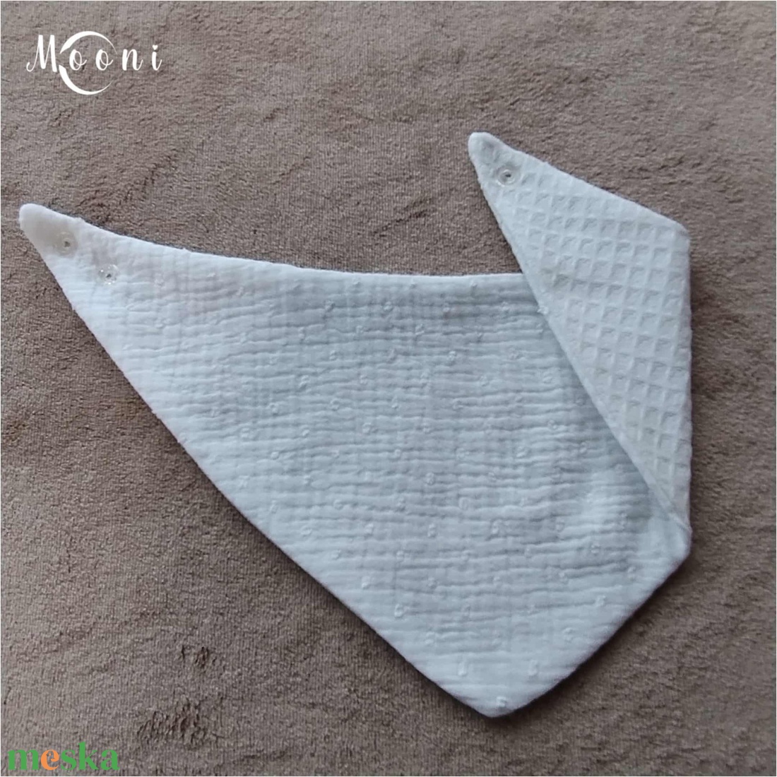 Dupla géz / waffle nyálkendő (fehér) - ruha & divat - babaruha & gyerekruha - előke & nyálkendő - Meska.hu