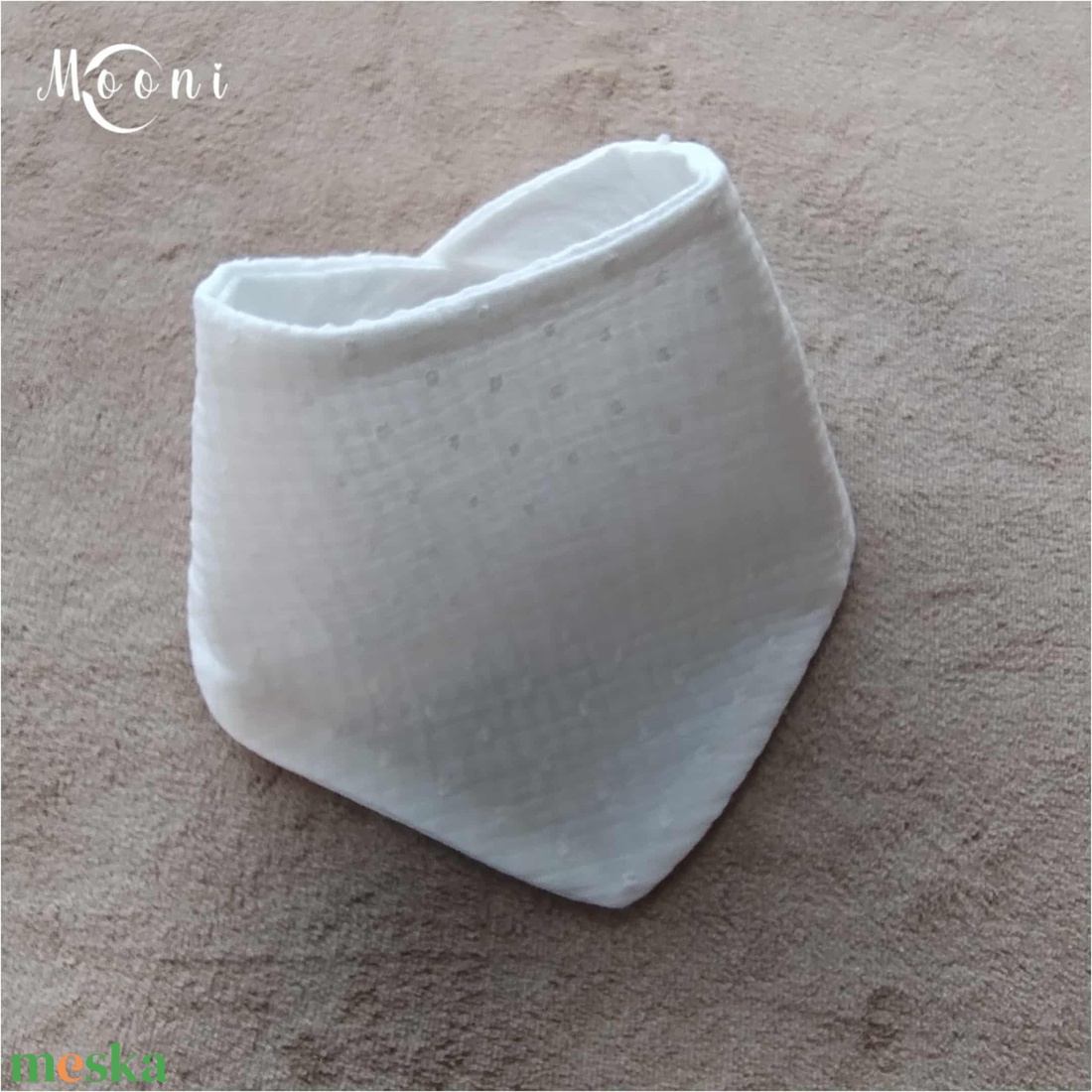 Dupla géz / waffle nyálkendő (fehér) - ruha & divat - babaruha & gyerekruha - előke & nyálkendő - Meska.hu